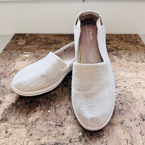 Clarks Cream Cloudsteppers Slip-On Shoes